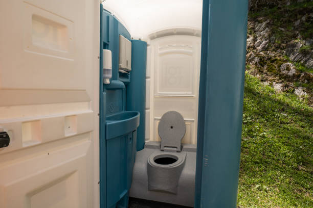 Professional porta potty rental in Loogootee, IN